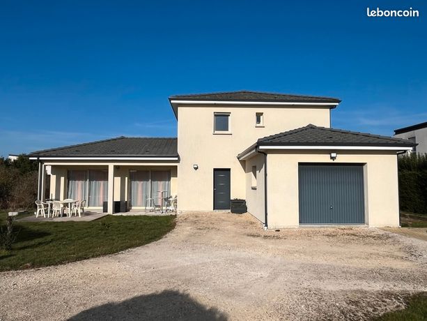 Pavillon 8 pièces 130 m²