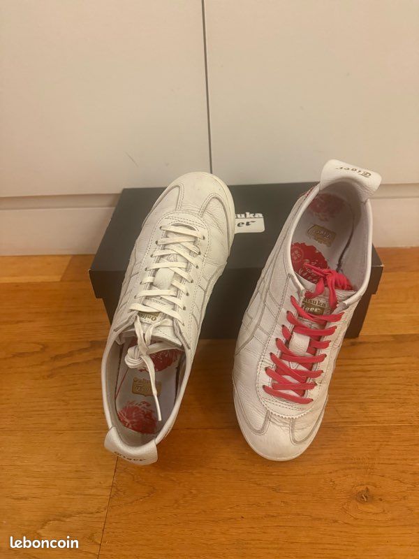 Asics Onitsuka Tiger Mexico 66 Blanche avec motifs