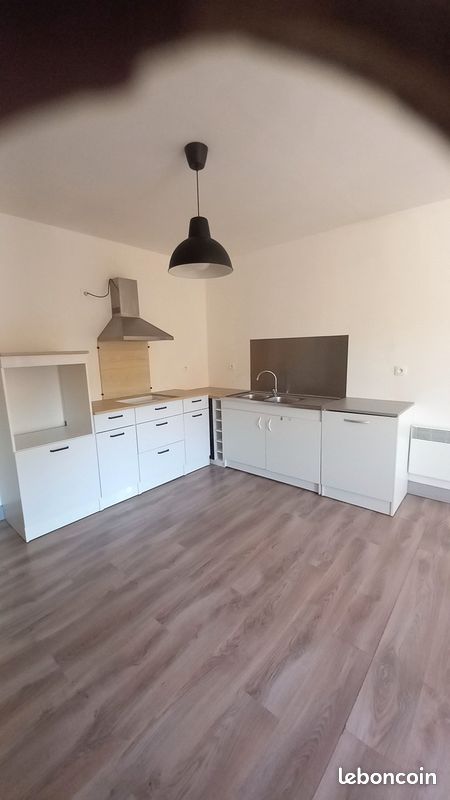 Appartement 3 pièces 65 m² · à Blandy · 65 m² · 990 €/mois
