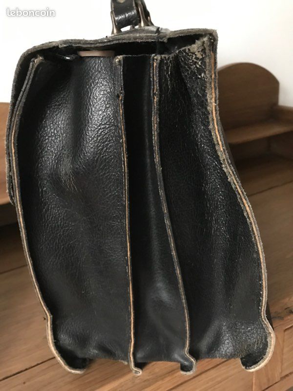 Sacoche Lancaster cuir noire (image 5)
