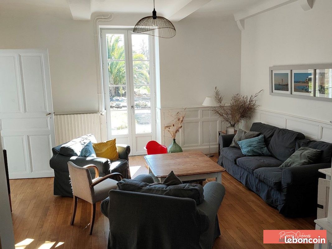 Maison 10 pièces 300 m² - Saint-André-de-Seignanx 40390 (image principale 4)