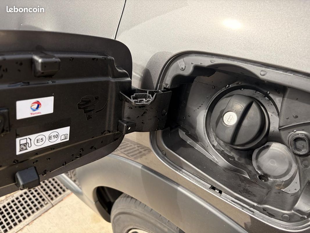 CITROËN C3 PureTech 110 S&S BVM6 Shine Business (image 15)