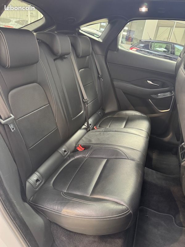 Jaguar E-Pace 2.0d 180ch R-Dynamic SE BVA9 AWD / Toit Pano / Meridian / Sièges Chauffants / Caméra (image 11)