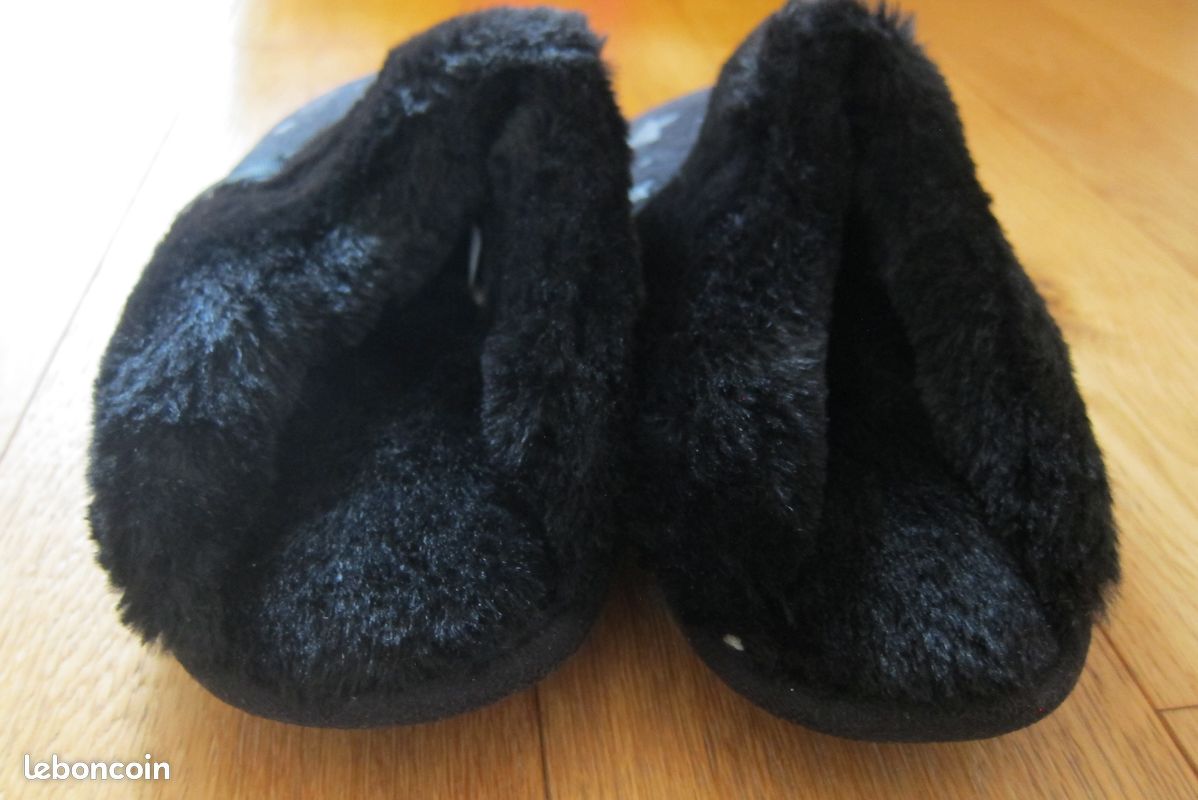 Chaussons neufs isotoner taille 38 (image 5)