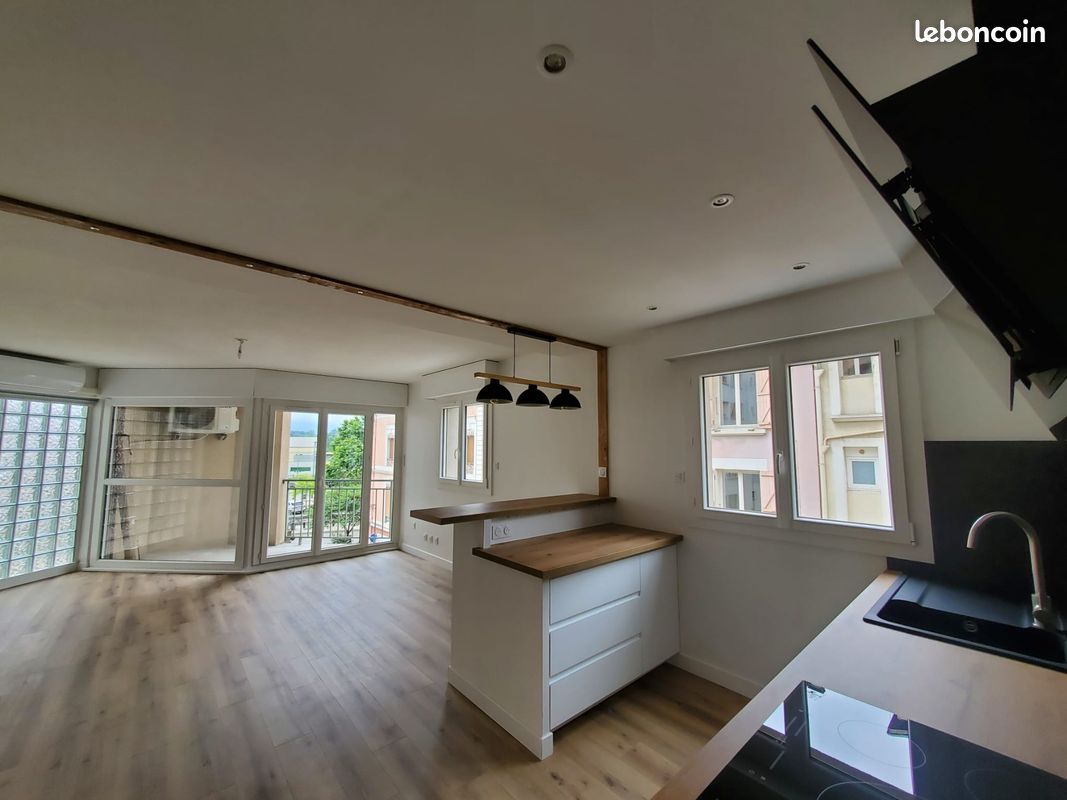 Appartement 3 pièces 70 m² · à Voiron · 70 m² · 980 €/mois