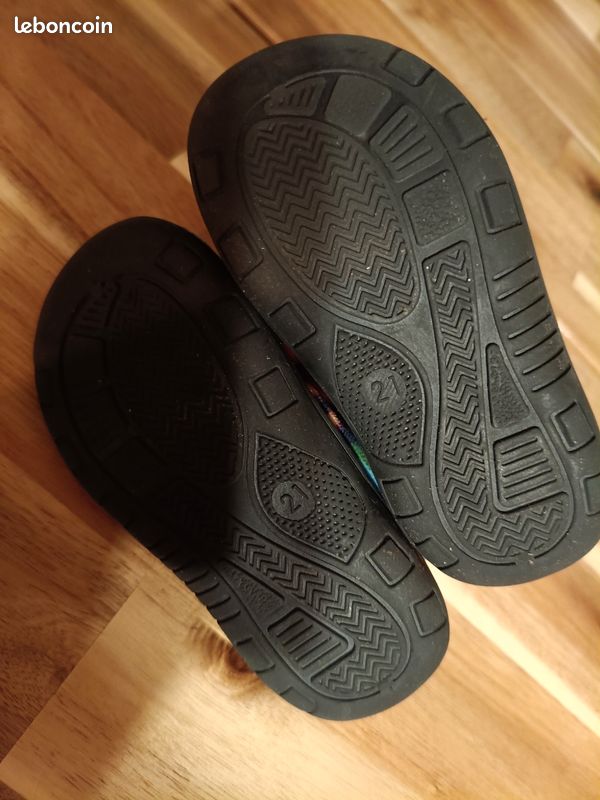 Chaussons bébé taille 21 (image 2)