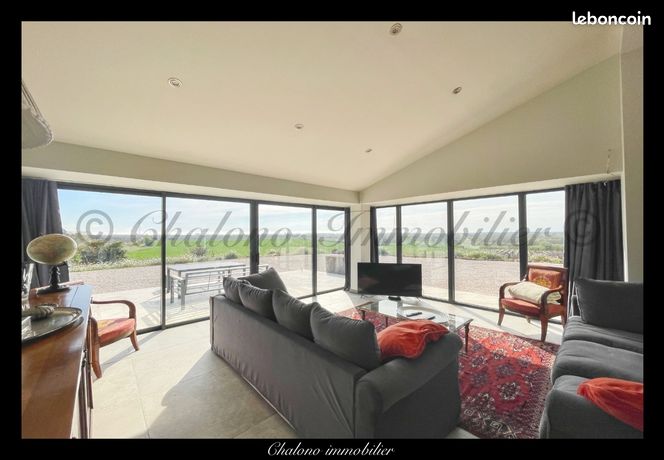 Maison 8 pièces 255 m²