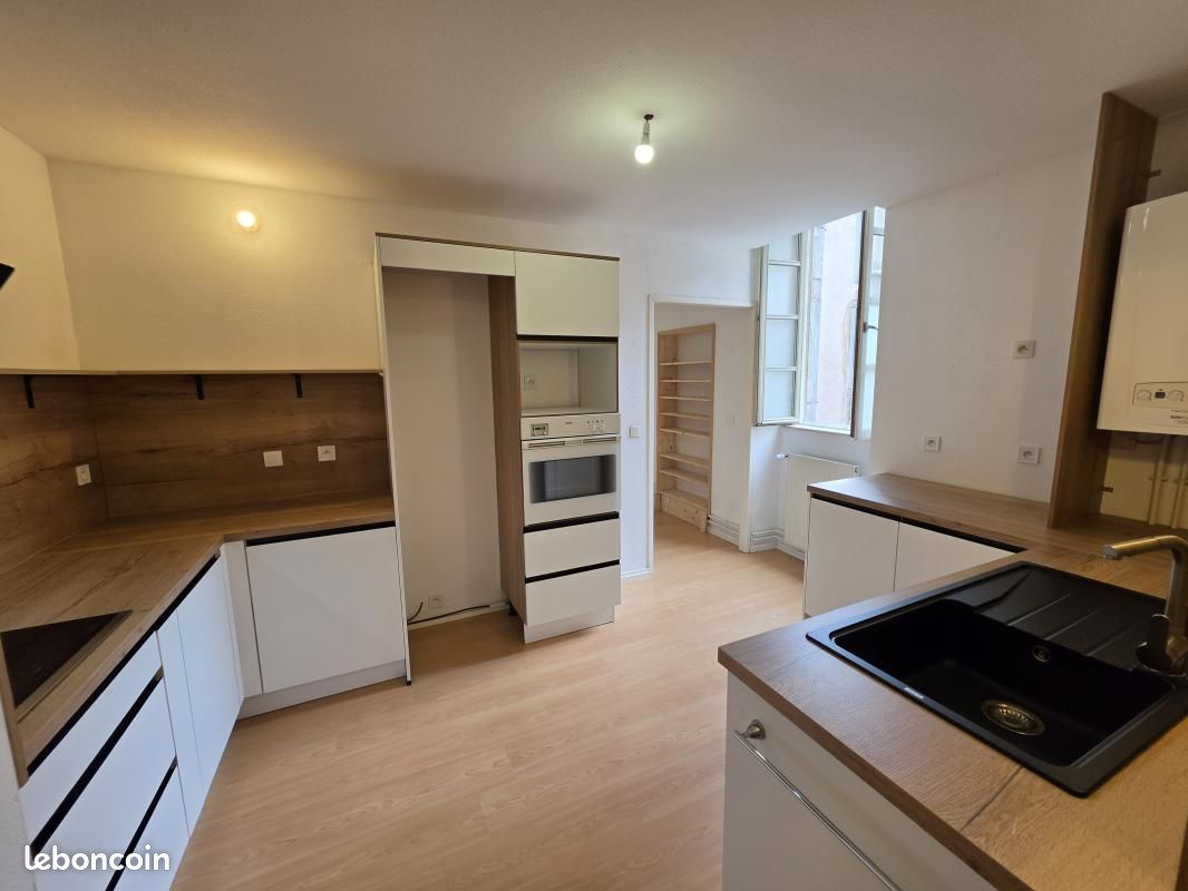 Appartement 3 pièces 74 m² · à Tarbes · 74 m² · 123 000 €