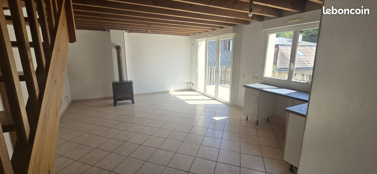 Appartement 4 pièces 96 m² · à Vif · 96 m² · 950 €