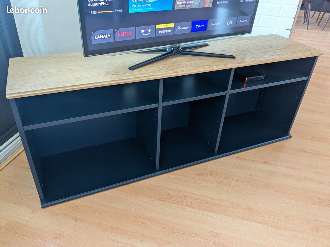 Meuble TV Ikea Skruvby (image 1)