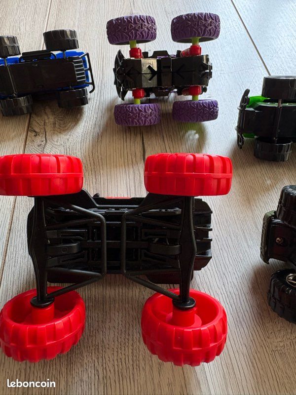 Lot véhicules 4x4 monster trucks hot wheel et autres (image 15)