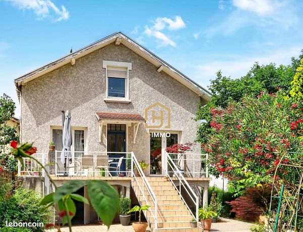 Maison 5 pièces 130 m² — 1
