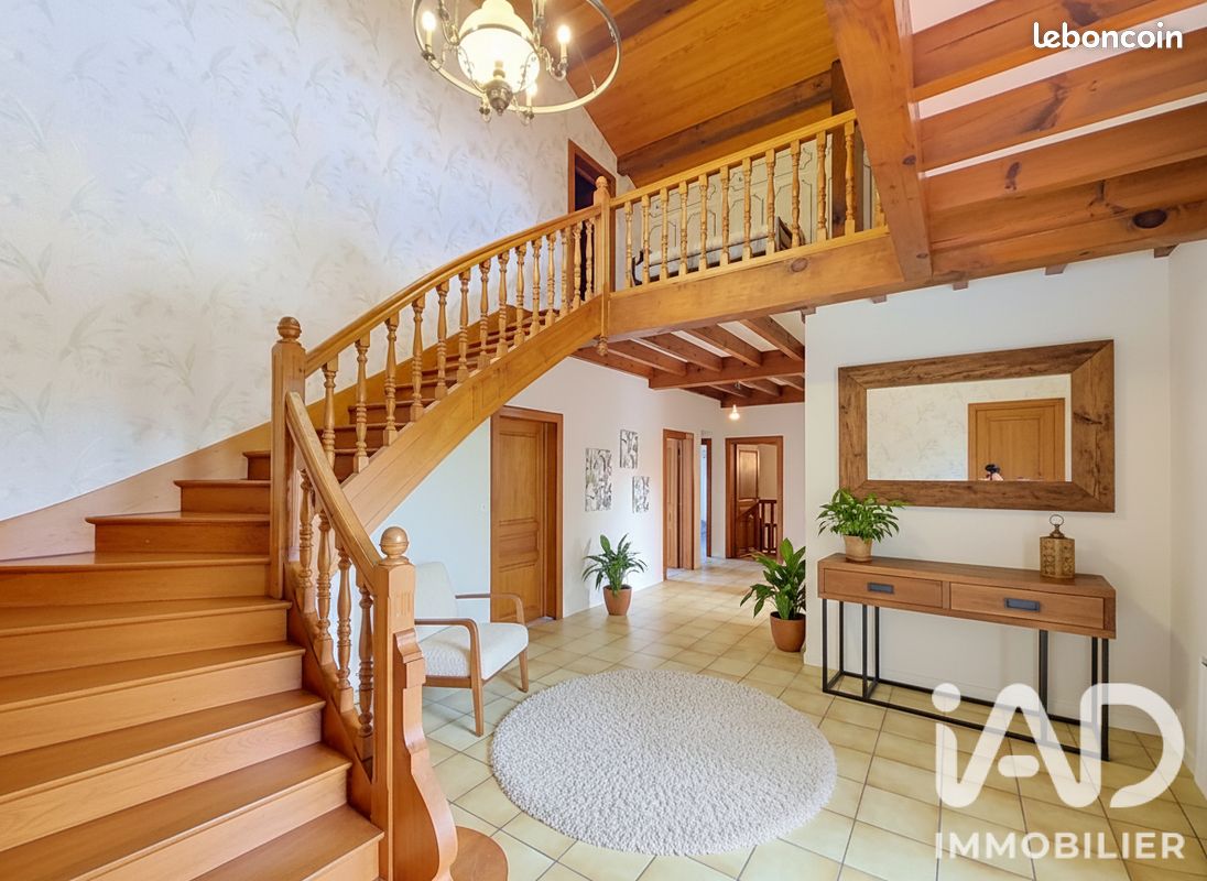 Maison 9 pièces 289 m² · à Parentis-en-Born · 289 m² · 499 000 €