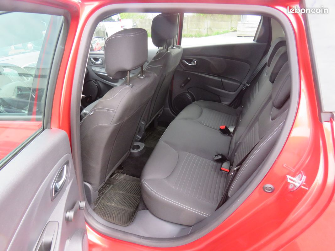 Renault clio estate 1.2 16 v 75 ch limites (image 4)