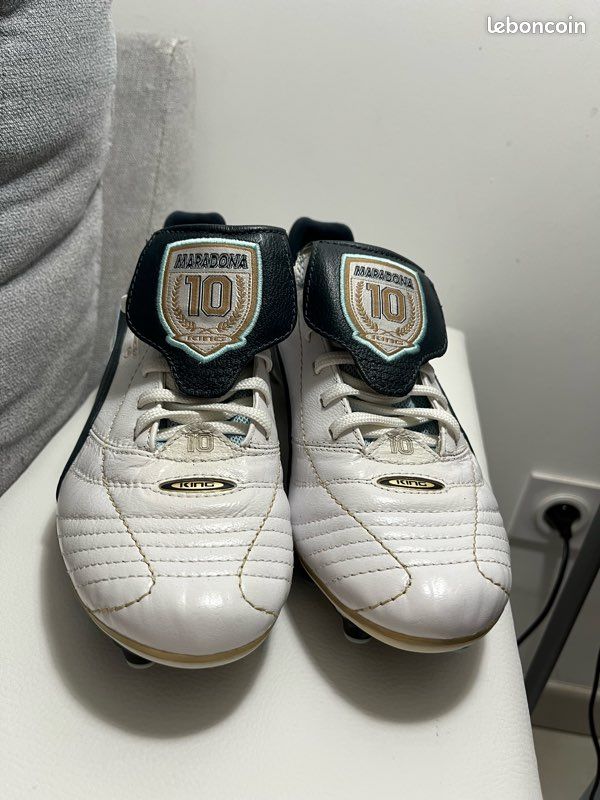 Crampons Puma Maradona 10-modèle rare collector Sport Plein air