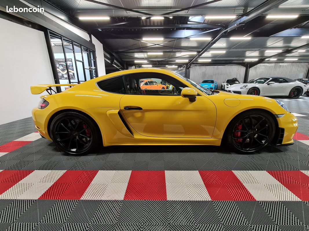 PORSCHE 718 CAYMAN GT4 4.0L 420 CH – Manuelle / Pack Clubsport (image 6)