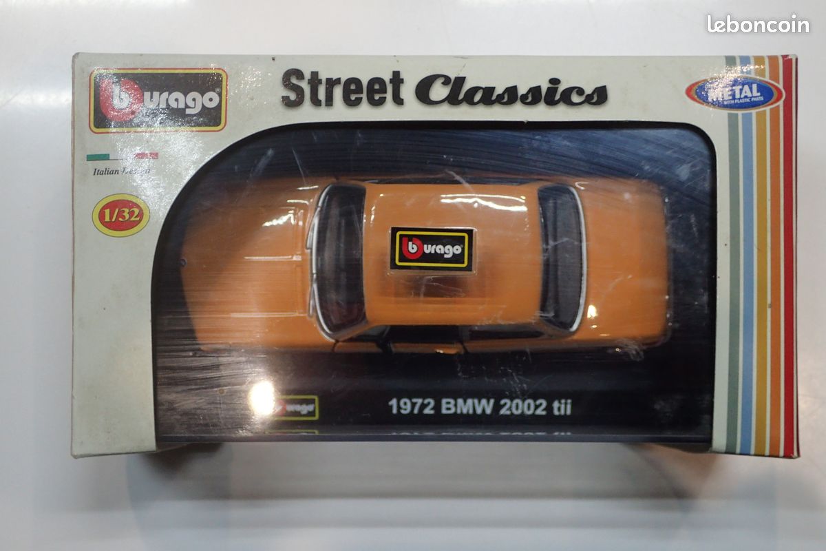 Burago BMW 2002 Tii street classic 1:32 ème (image 5)
