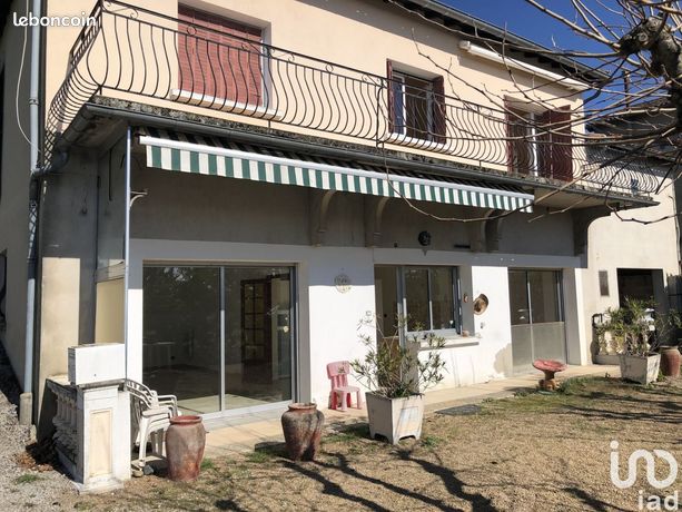 Maison 9 pièces 144 m²