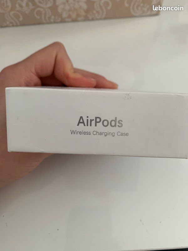 AirPods 2 (image 5)