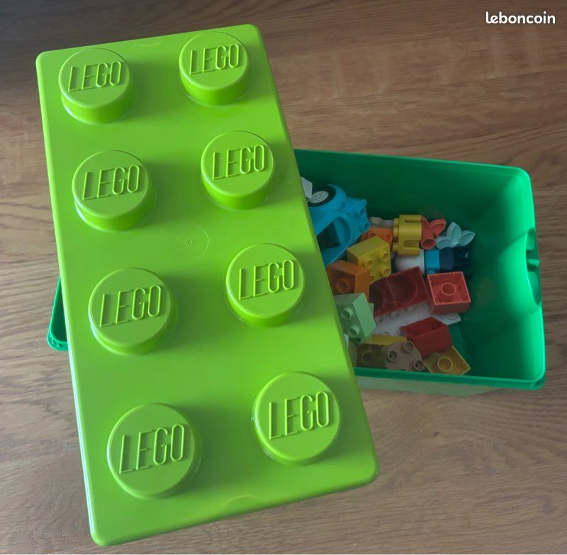 Lego - La boîte de briques (image 1)