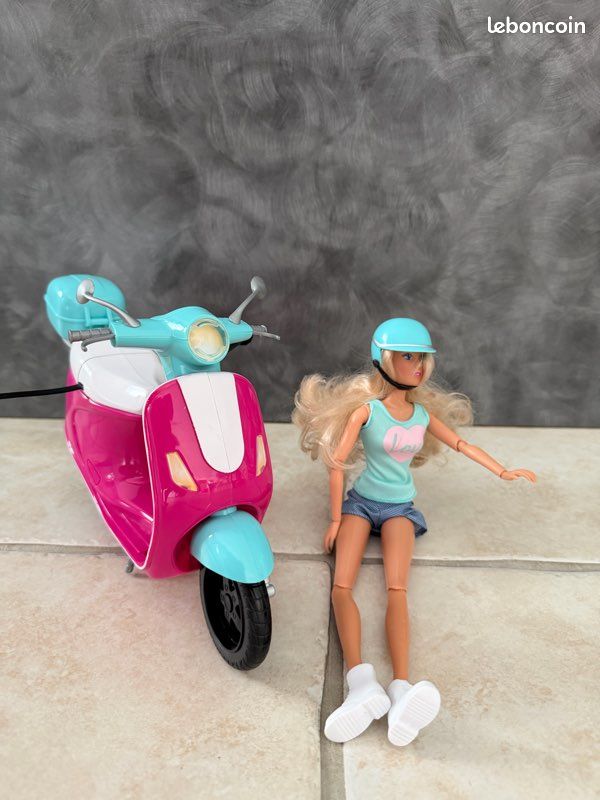 Barbie scooter (image 1)