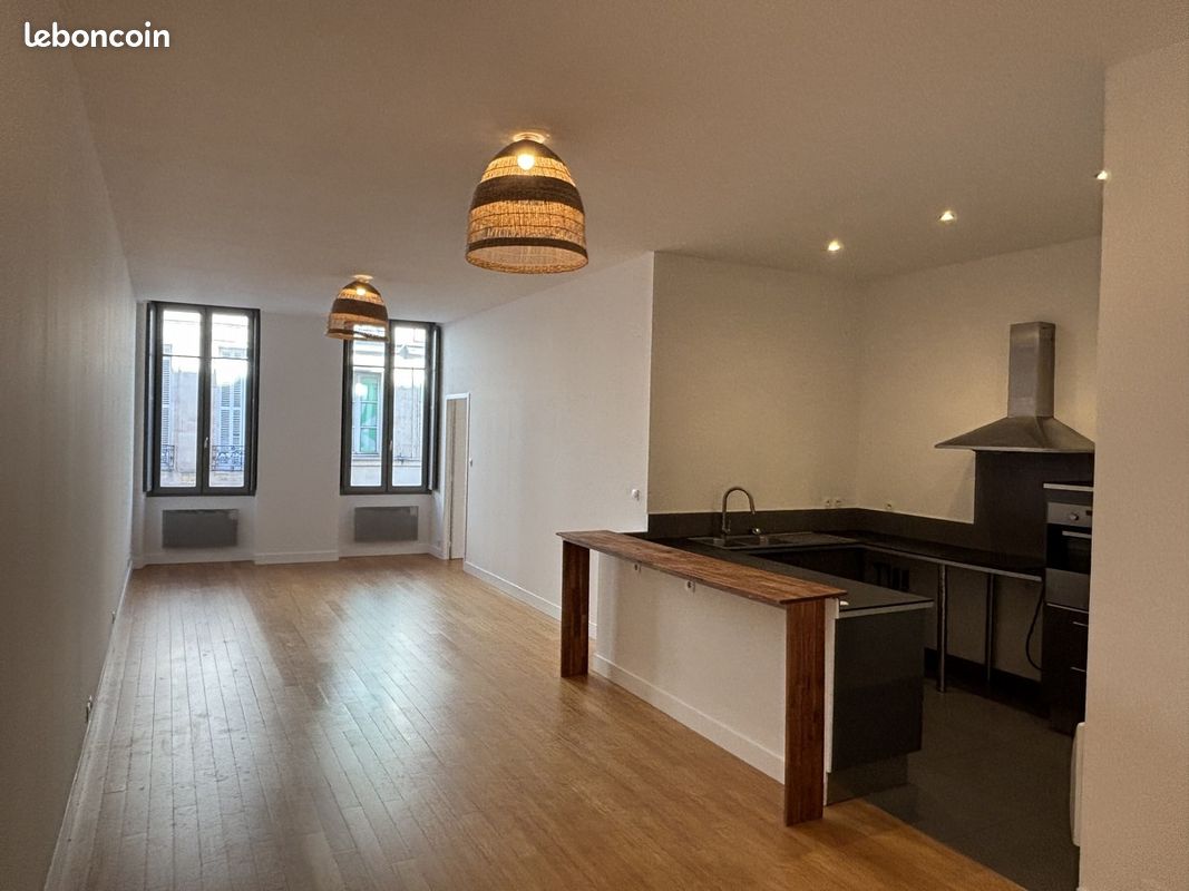 Appartement 2 pièces 68 m² · à Bordeaux · 68 m² · 1 328 €/mois