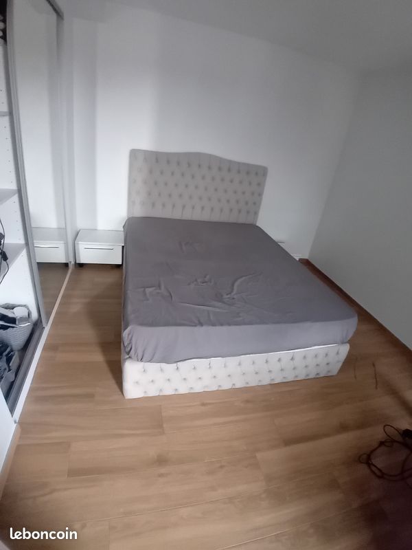 Lit (image 18)