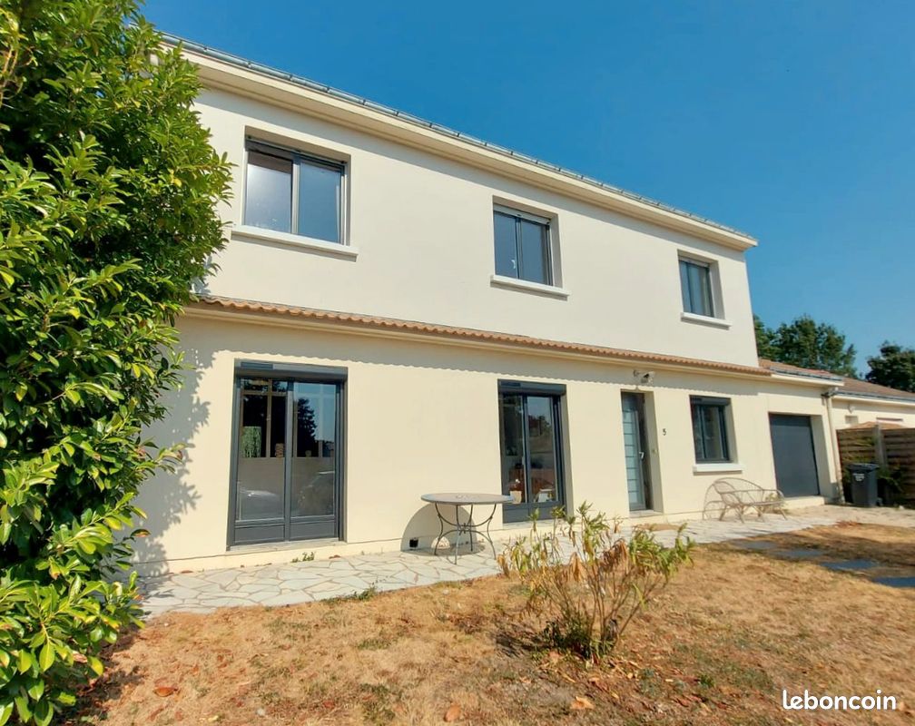 Maison 7 pièces 170 m² · à Le Landreau · 170 m² · 304 000 €