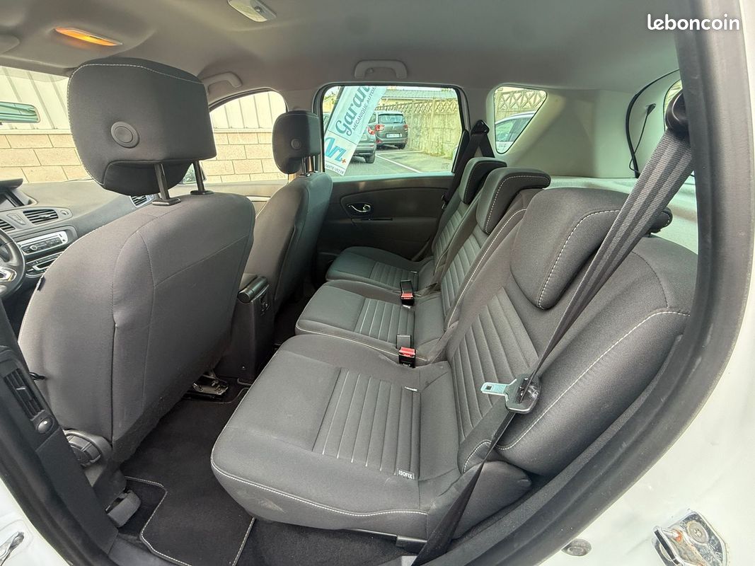 RENAULT Scenic III 1.5 DCI 110 CV Limited garantis 6 moie courroie distribution neuf (image 10)