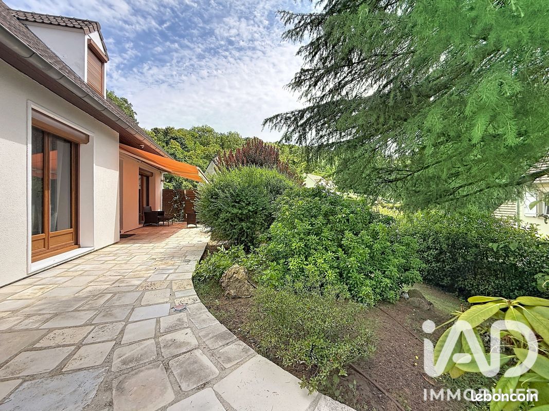 Maison 7 pièces 173 m² · à Vaux-sur-Seine · 173 m² · 439 000 €