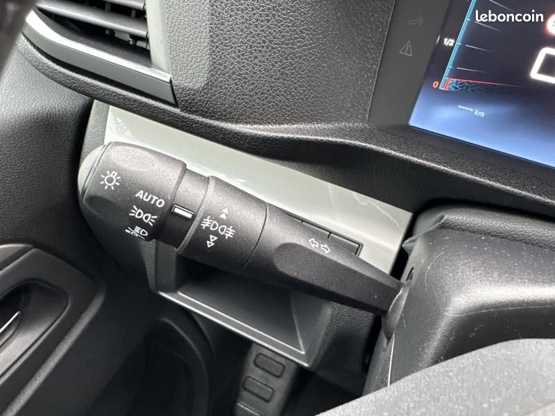 Citroen SpaceTourer XL 2.2 Diesel 180ch S&S EAT8 PLUS (image 45)