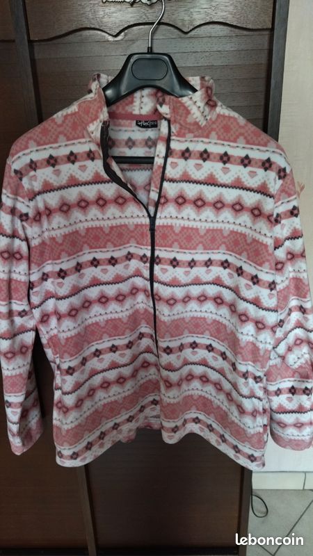 Veste polaire femme taille 50/52 Vêtements