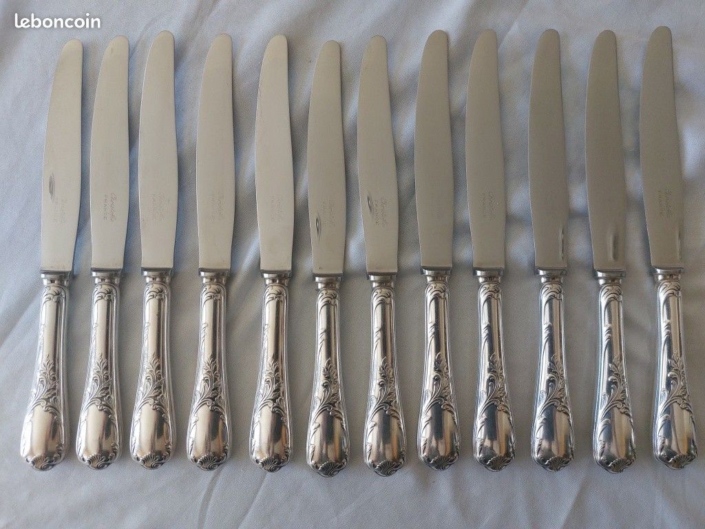 12 couteaux de table en métal argenté orfèvre Christofle Marly | Selency