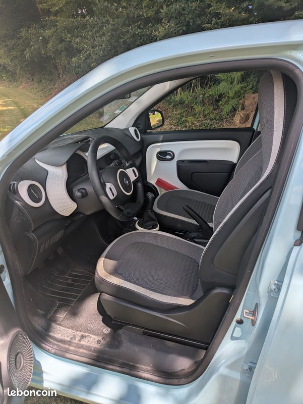 Renault Twingo III Zen 70ch Bleu ciel (image 3)