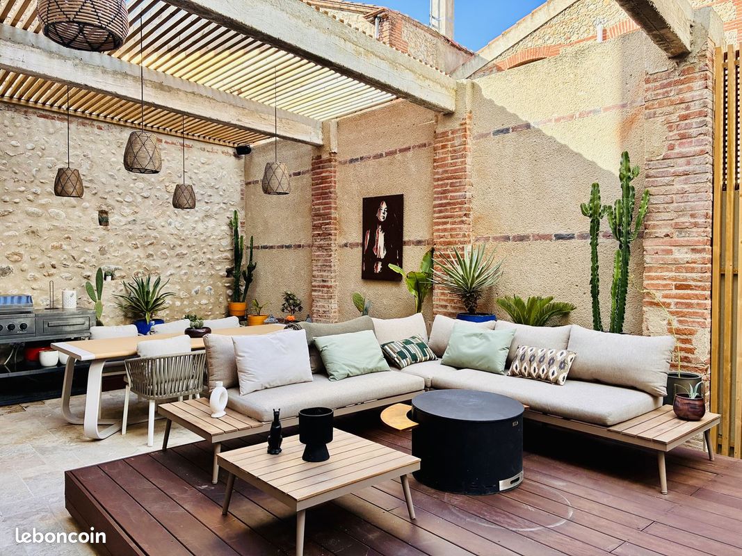 Maison 6 pièces 176 m² · à Villeneuve-la-Rivière · 176 m² · 495 000 €