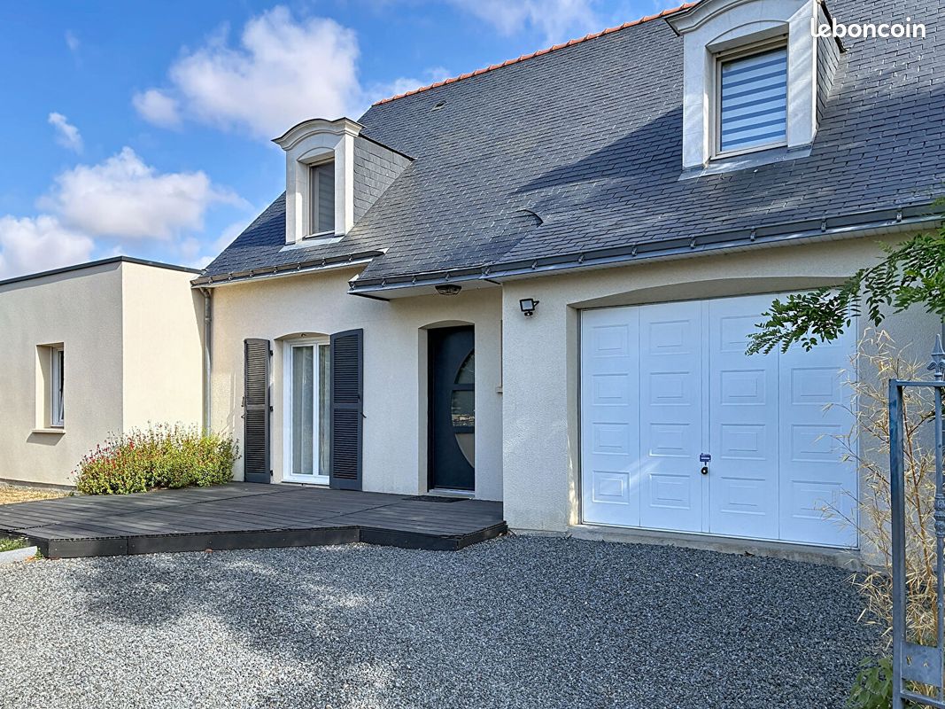 Maison 6 pièces 127 m² · à Saint-Denis-d'Anjou · 127 m² · 238 500 €