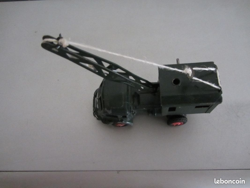 Cij Camion Grue Renault Tracteur Routier Avec Grue - 1/48 - Moulé Sous Pression