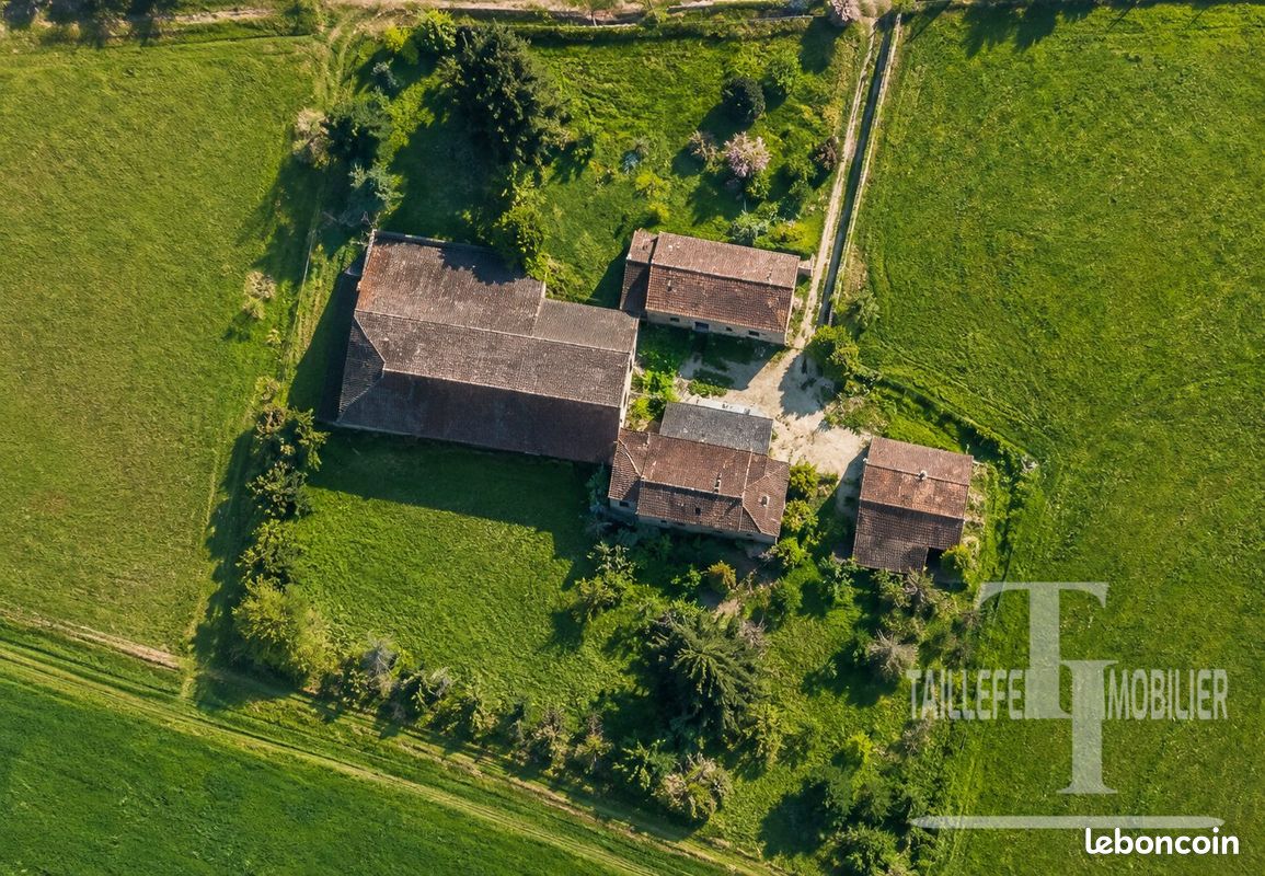 Maison 5 pièces 136 m² · à Mainzac · 136 m² · 160 000 €