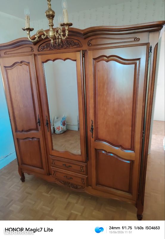 Armoire ancienne (image 1)