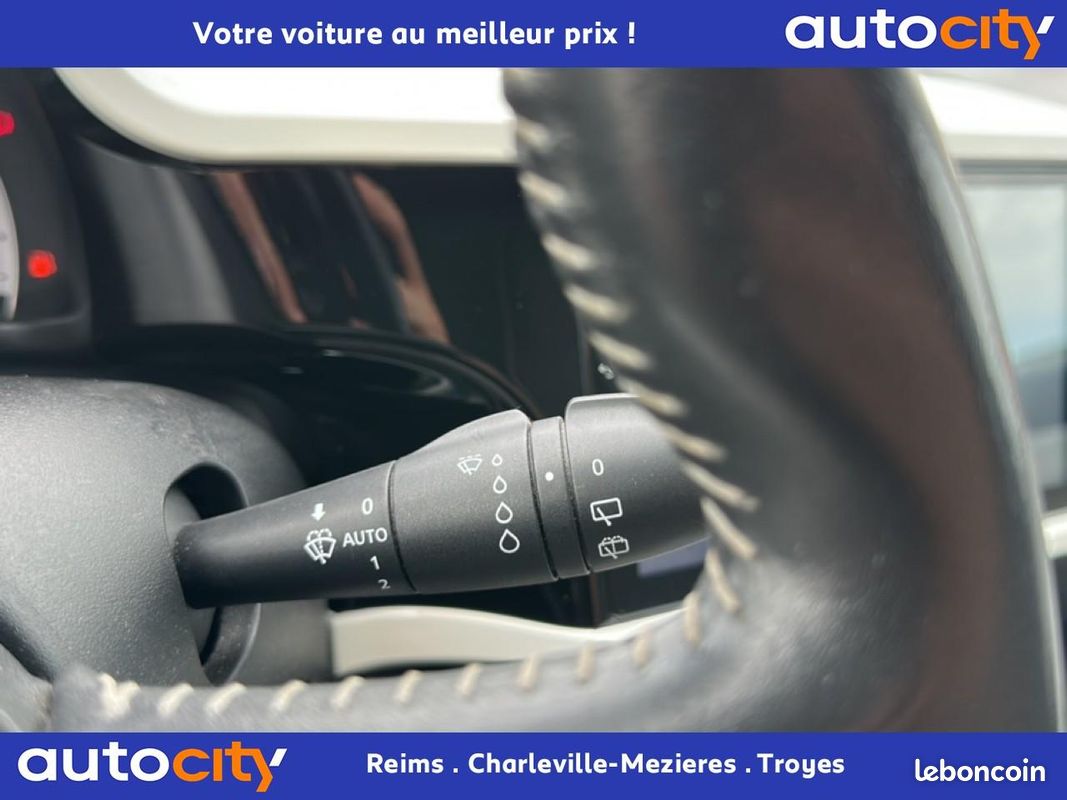 RENAULT TWINGO 0.9 Energy TCe - 90 Intens 2 (image 23)