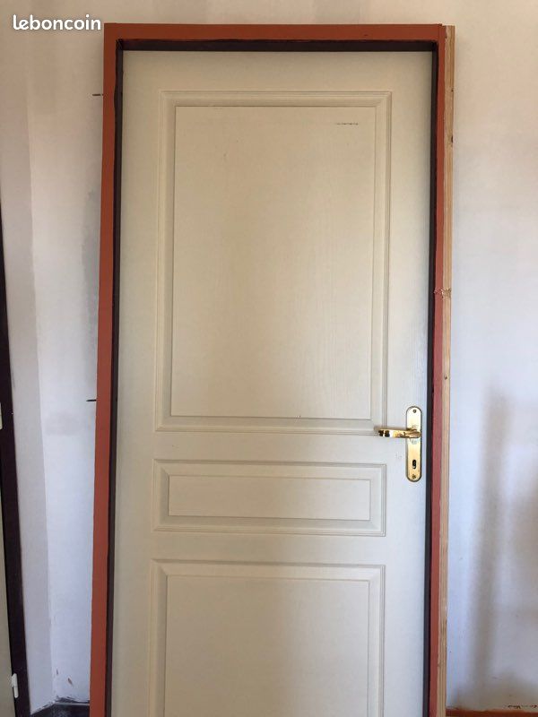 Porte entière post-formée à recouvrement (image 2)