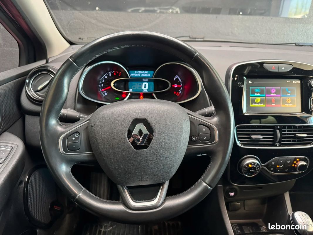 Renault clio iv 0.9 tce 90 intens (image 21)