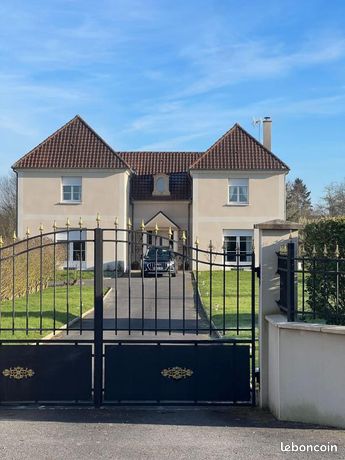 Maison 8 pièces 265 m²