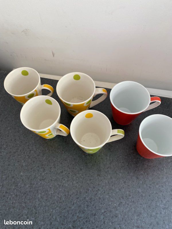 Mugs (image 3)