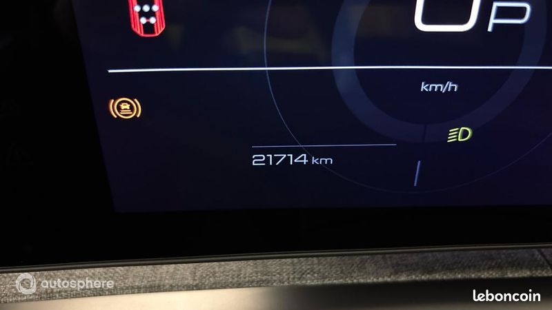 Peugeot 5008 Hybrid 136ch GT e-DCS6 (image 9)