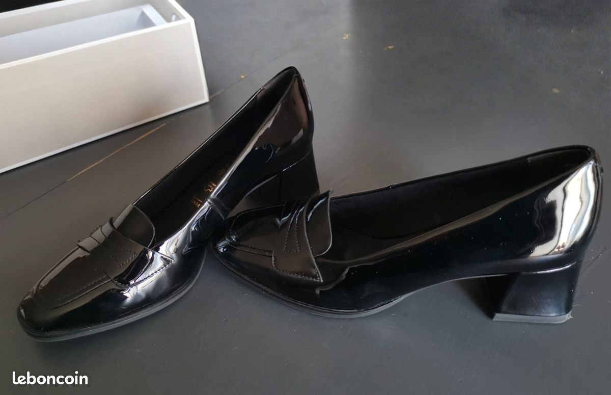 Chaussures Vernies (image 1)