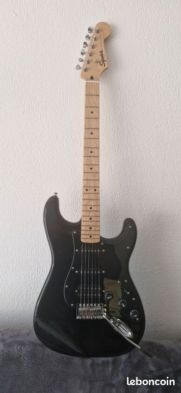 STRATOCASTER HSS Squier by FENDER +AMPLI (image 5)