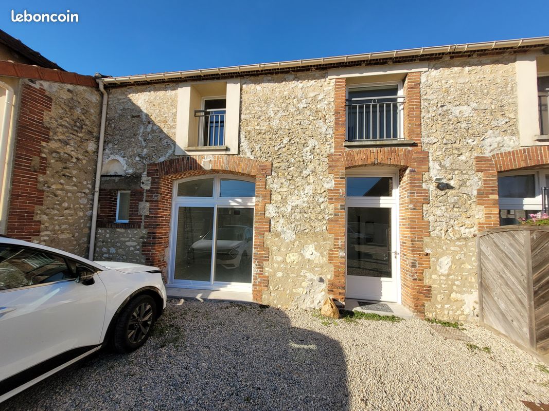 Maison 3 pièces 87 m² · à Auneau-Bleury-Saint-Symphorien · 87 m² · 750 €/mois