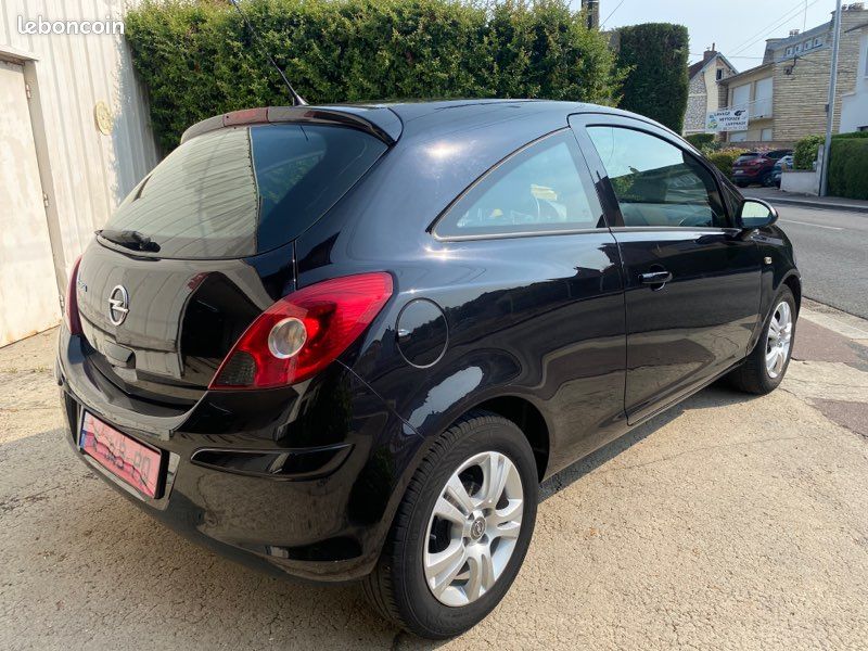 Opel Corsa 1.2 85CV (image 2)