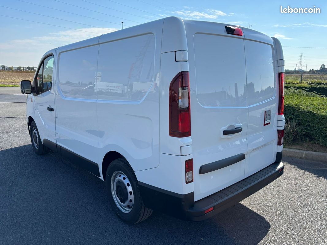 🔸 Renault Trafic L1H1 - 2025 - 150ch Diesel (26.990 HT) (image 3)